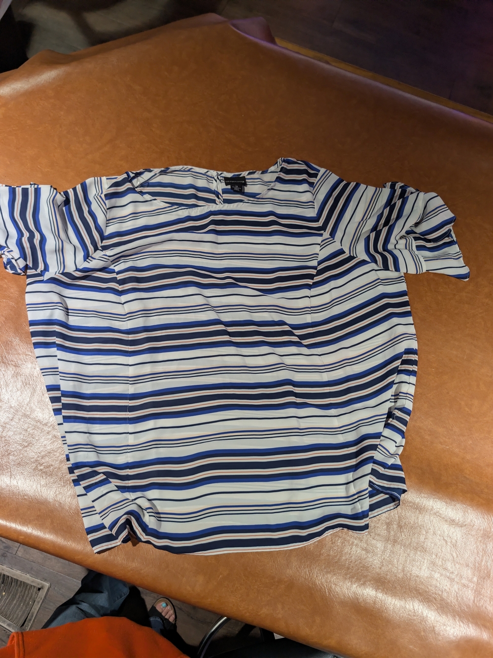 Liz Claiborne Short-Sleeve Striped Tee in White and Navy Blue